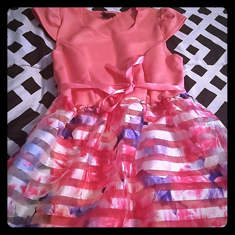 Girls dress size 14